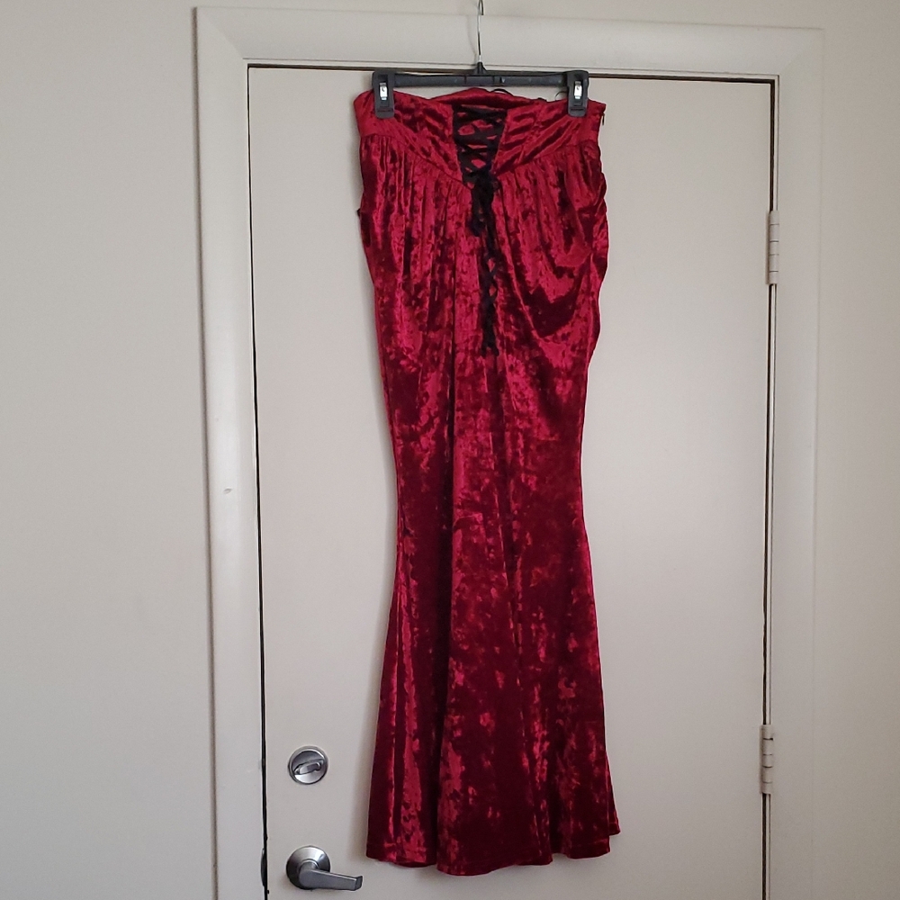 *NWT* Cabernet Sauvignon Red Wine Velvet Mermaid SKIRT